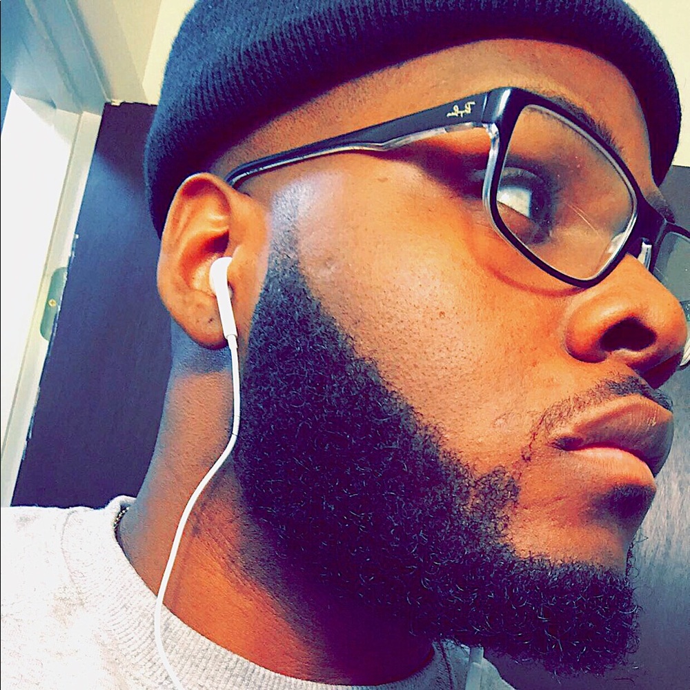 Meet your Posher, Deniells